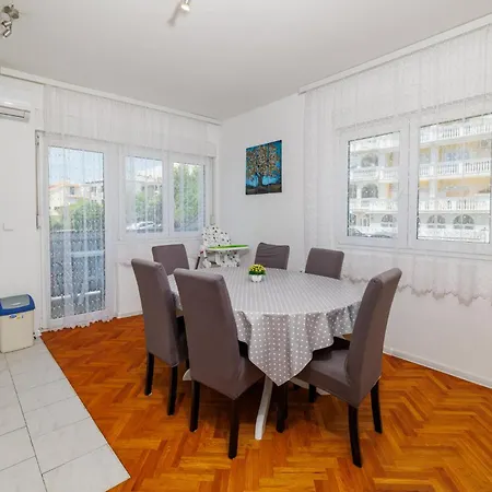 Apartament Benjamin *